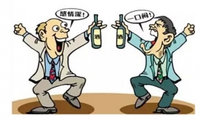 應(yīng)對(duì)酒桌勸酒，有人出了個(gè)餿主意……
