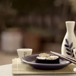 白酒應該加熱喝？今天才知道這么做不對！