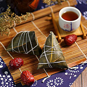 吃粽子還在喝雄黃酒？粽子與美酒這樣搭配，吃貨表示：心服口服！ ... ...