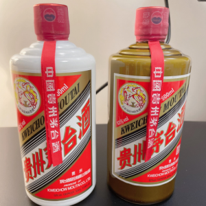 比飛天茅臺(tái)還貴的精品茅臺(tái)貴在哪里？?jī)煽町a(chǎn)品有什么不同？